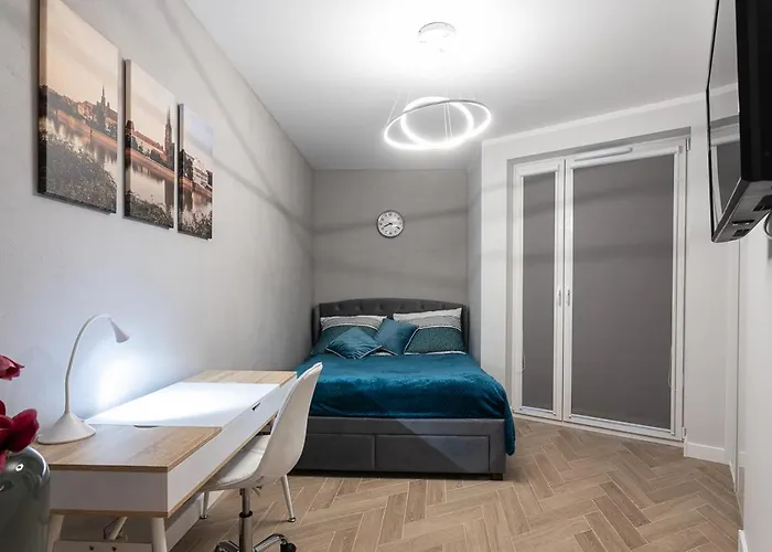 B&w Luxurious In The Center Of Breslau