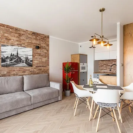 B&w Luxurious In The Center Of Апартаменты