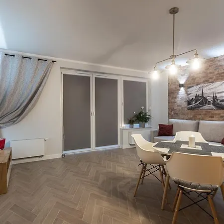 B&w Luxurious In The Center Of * Wrocław