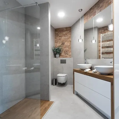 B&w Luxurious In The Center Of * Wroclaw