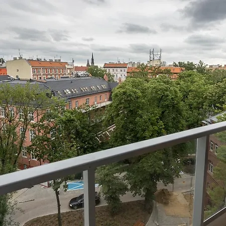 B&w Luxurious In The Center Of Daire Wroclaw