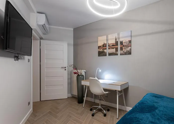 Apartament B&w Luxurious In The Center Of Wrocław